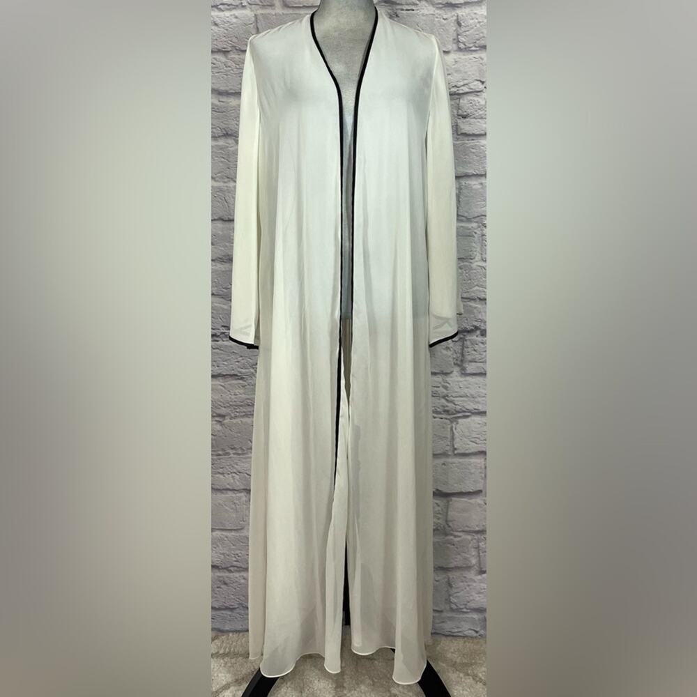 Flora Nikrooz Sheer Elegant Dressing Robe